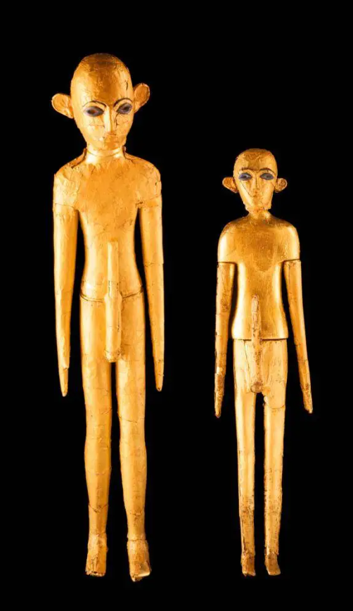 Gold figurines discovered at Tell el-Farkha’s Eastern Kom. Image: Courtesy Egypt Museum